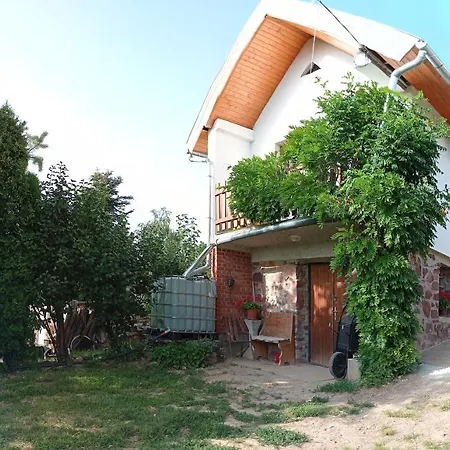 éva Apartman